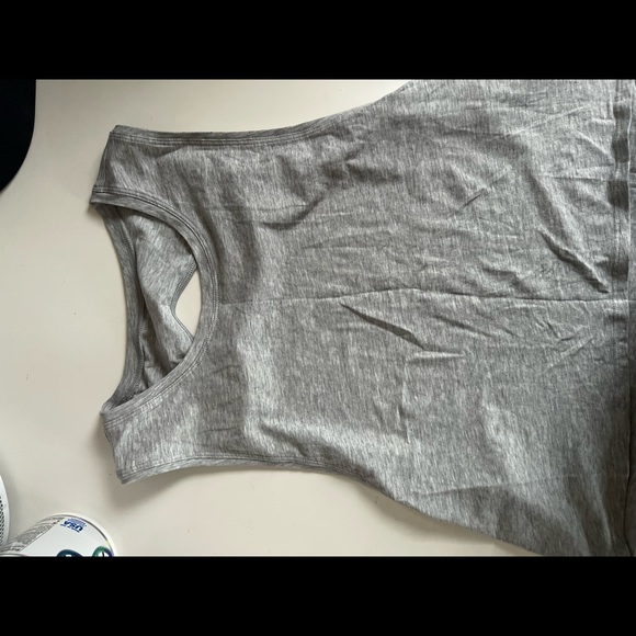 Lululemon MUSCLE SHIRT - Picture 2 of 3